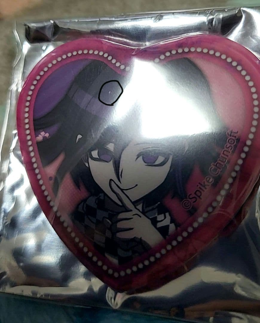 ニューダンガンロンパV3 照れ顔ハート缶バッジ 王馬小吉