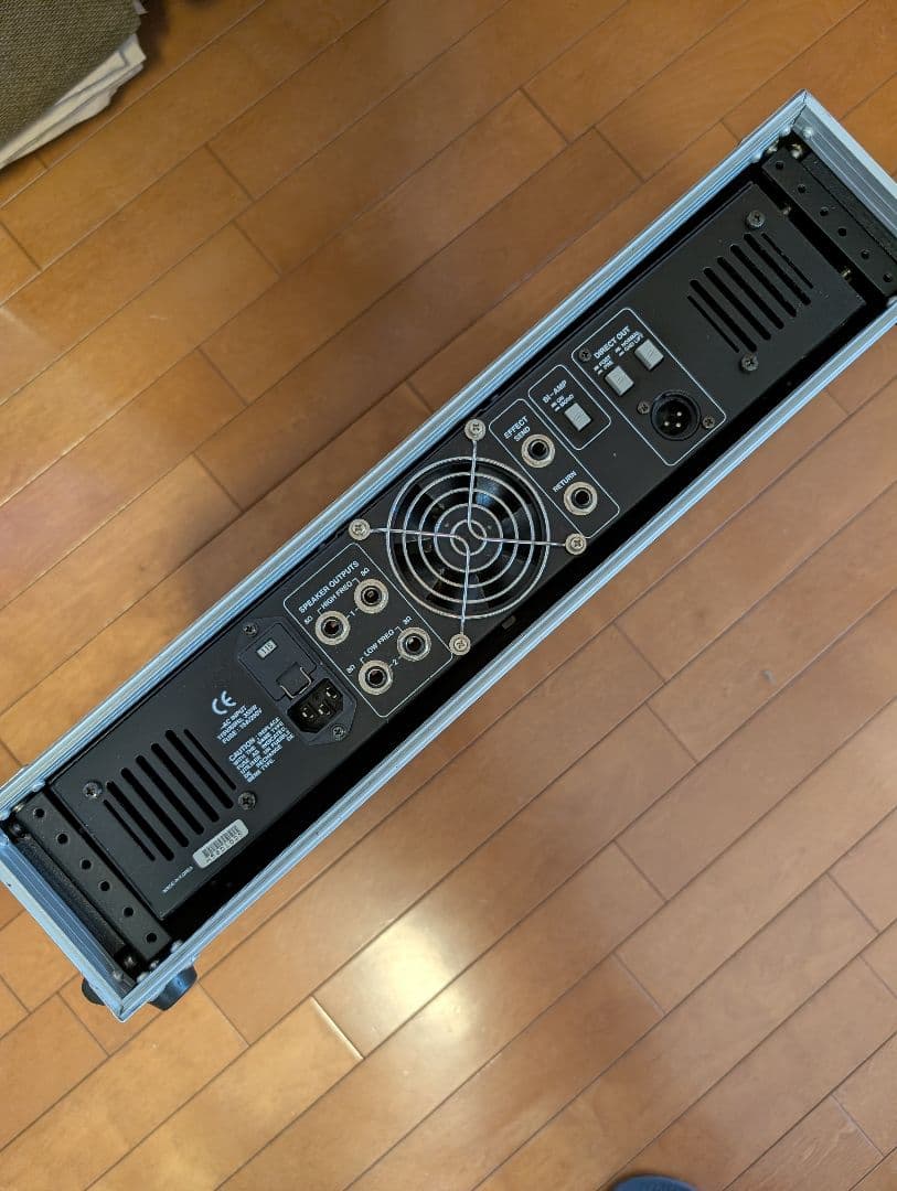 Hartke Systems HA5000 ベースアンプヘッド ラック付き