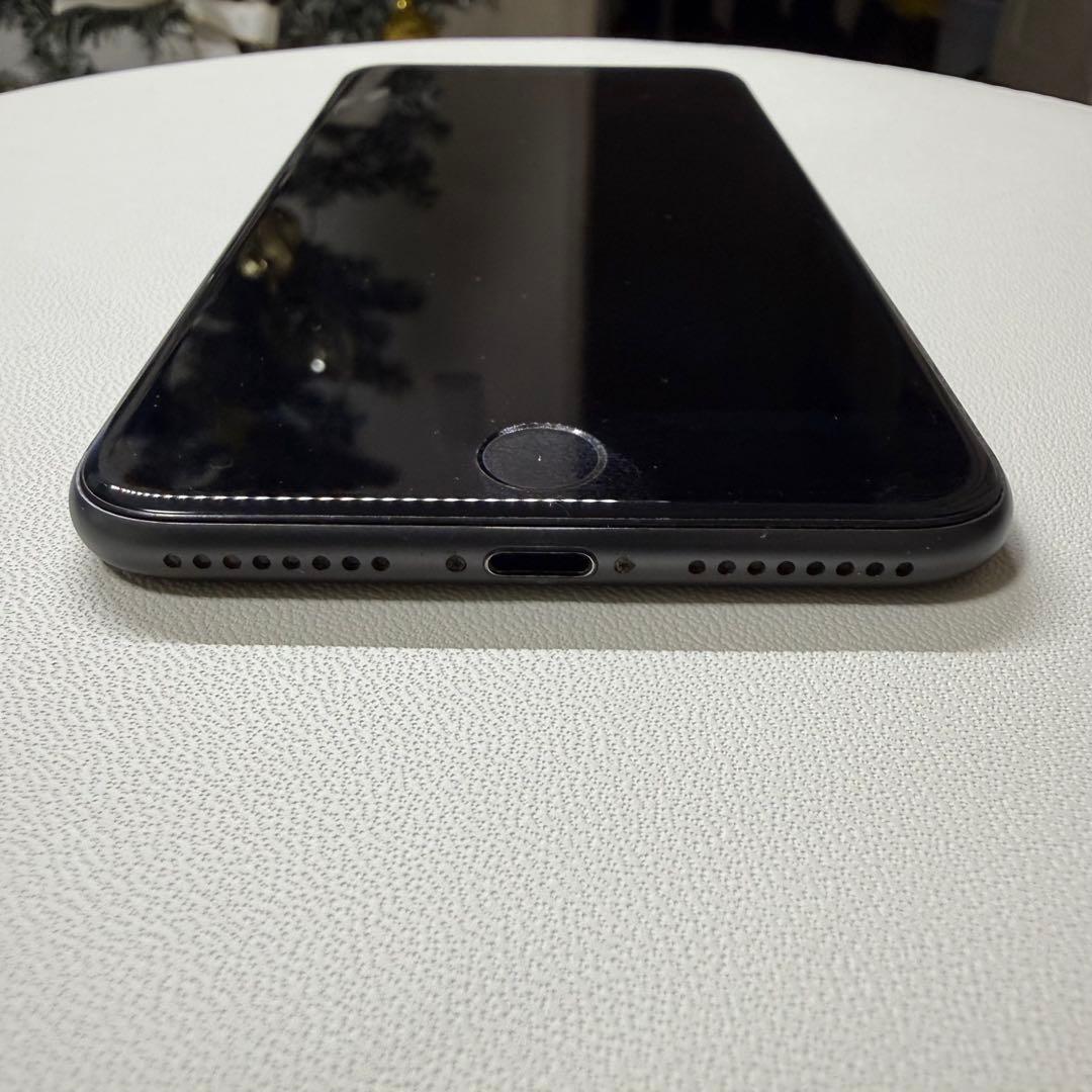 iPhone8plus 256GB SIMフリー ライトニングコネクタ不良