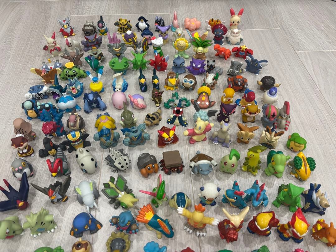 まとめ売り クリアポケモン等 ポケモンキッズ 指人形 ソフビ 約200体