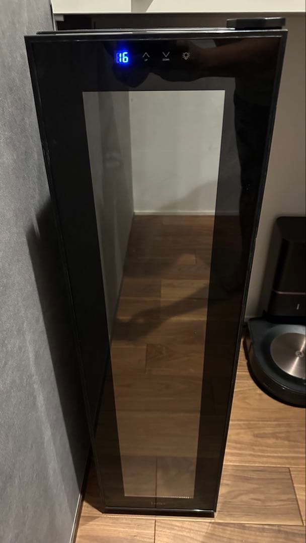 Summer Chan様指定 ルフィエール ワインセラーLW-D18ブラック