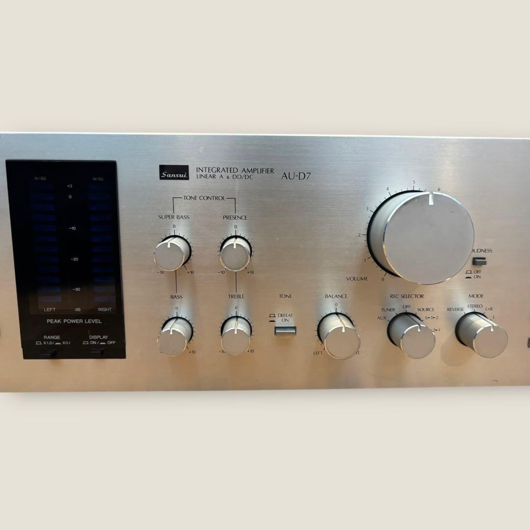 ジャンク品 SANSUI AU-D7プリメインアンプ シルバー サンスイ