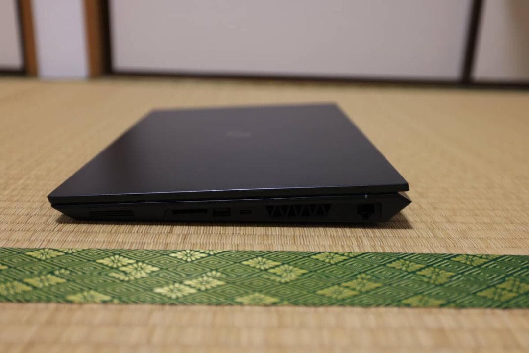 新品同様！NEC　LAVIE NEXTREME Infinity XF950