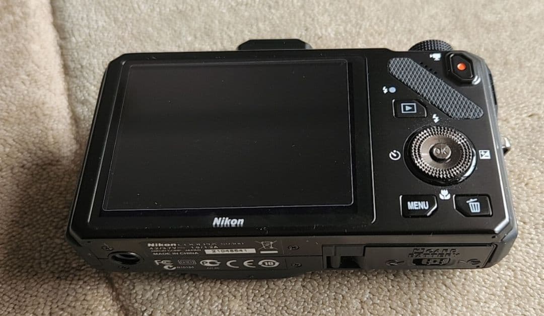 ジナービューカメラ用ピンントガラス兼フイルムホルダースイス製