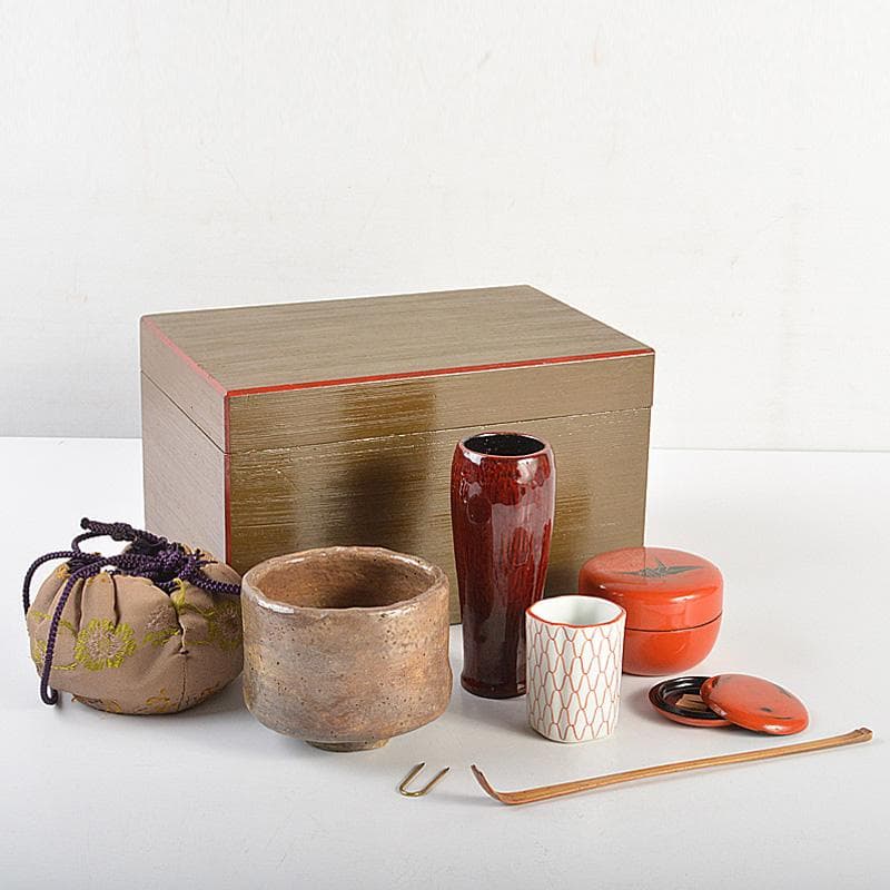 茶道具　面朱茶箱　茶碗　棗など　七点　一式　仕覆付　C　R7368 茶道具 面朱茶箱 茶碗 棗など 七点 一式 仕覆付 C R7368の通販はau PAY