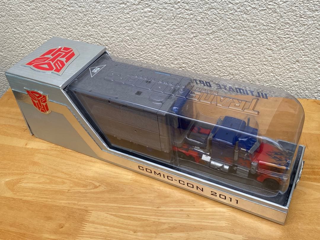 コミコン2011限定品 アルティメット・オプティマス・プライム - メルカリ