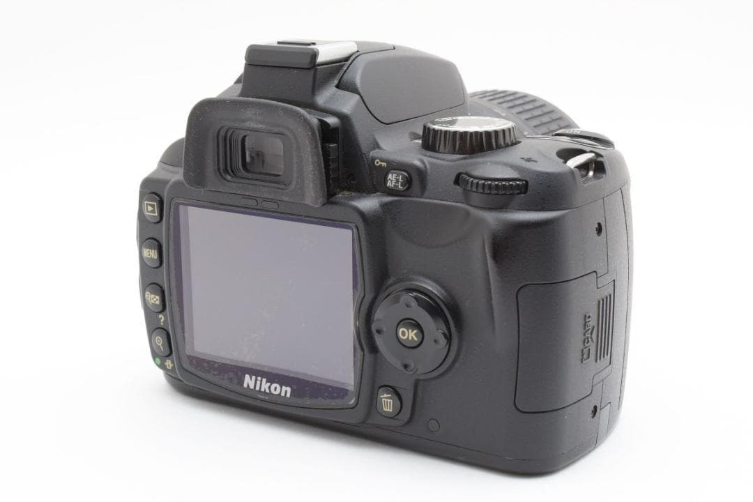 【箱付き】 Nikon ニコン D60 レンズキット デジタル一眼カメラ