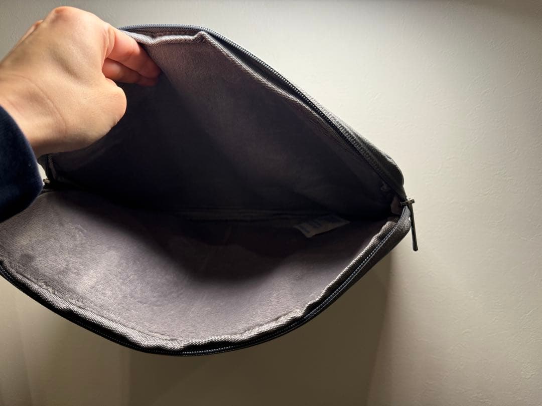 MacBookAir M4 8コアGPU/16GBメモリシルバー 2時間程使用