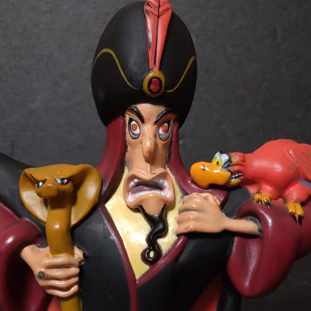 ディズニー アラジン ジャファー フィギュア 全6体 - メルカリ