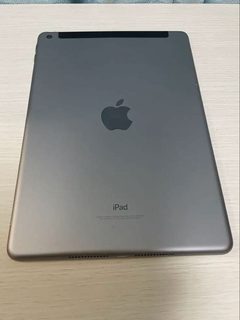 Apple iPad 第5世代 32GB