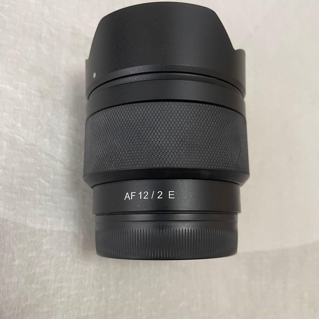 zv-e10 レンズ２個、グリップ 付き/SAMYANG 12mm F2.0 E