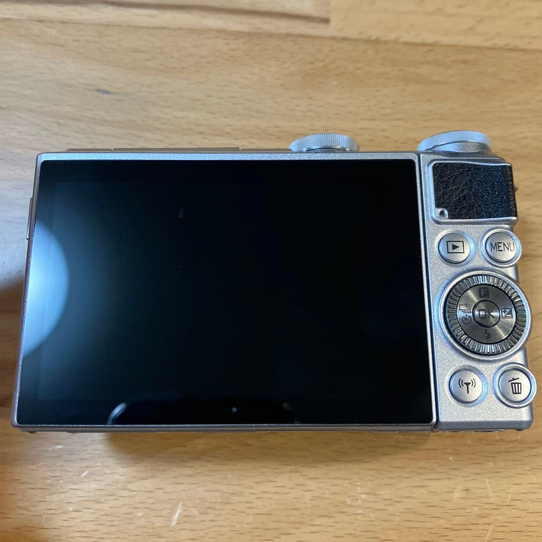 Nikon J5 ミラーレスカメラボディ