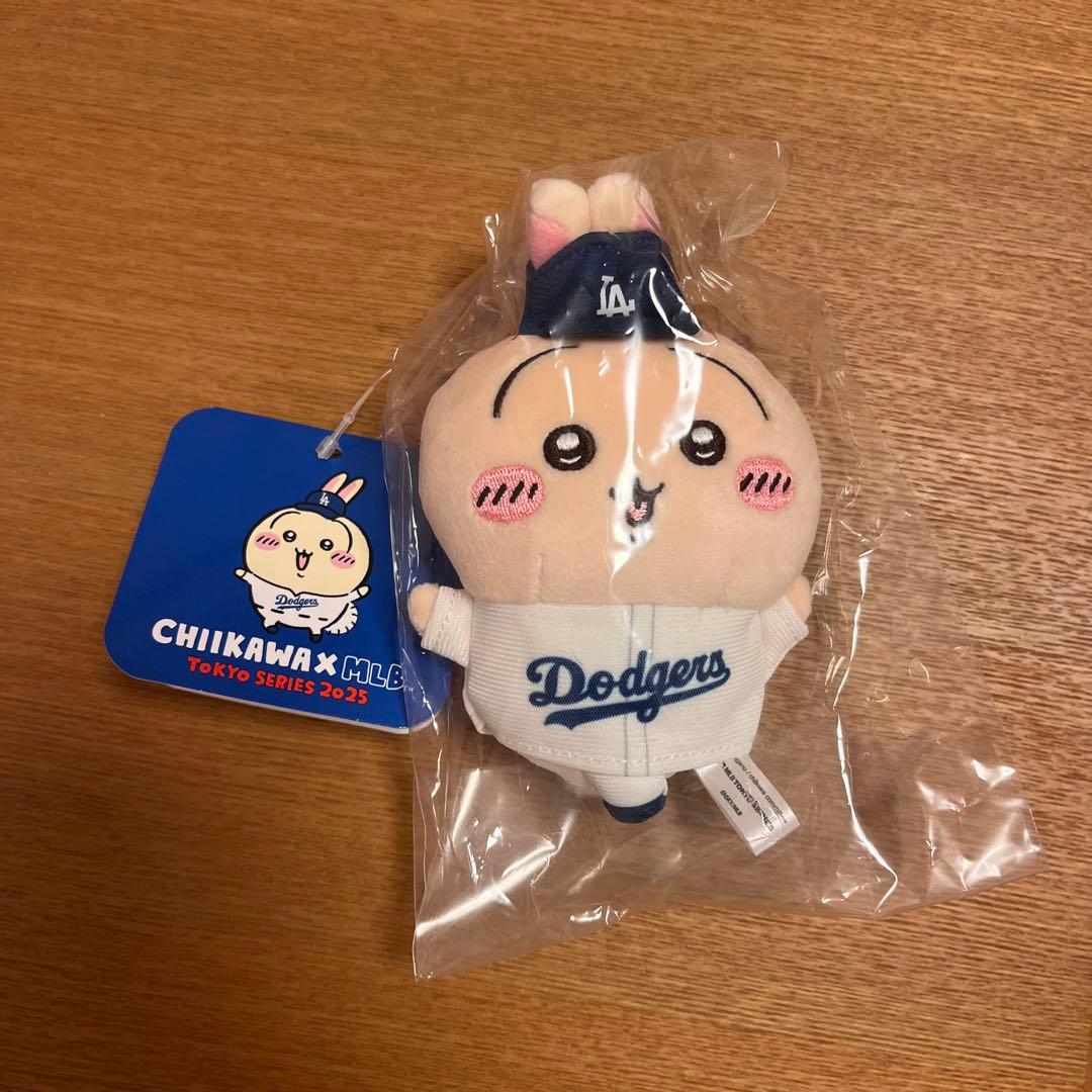 ちいかわ×MLB TOKYO SERIES マスコット うさぎ ドジャース - メルカリ