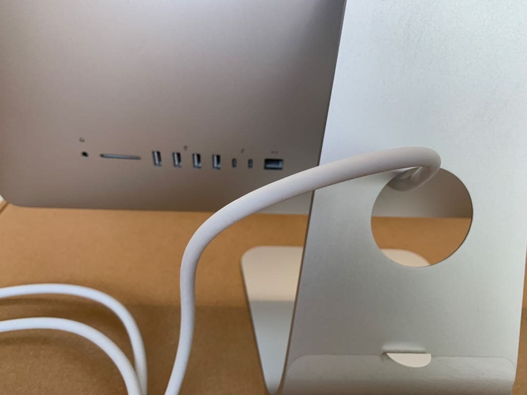 iMac【Retina 4Kディスプレイ21.5インチ　2019年購入】