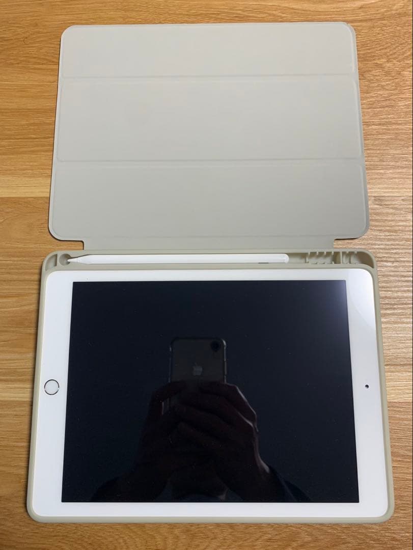 【動作良好】iPad 第5世代 32GB シルバー 付属品あり