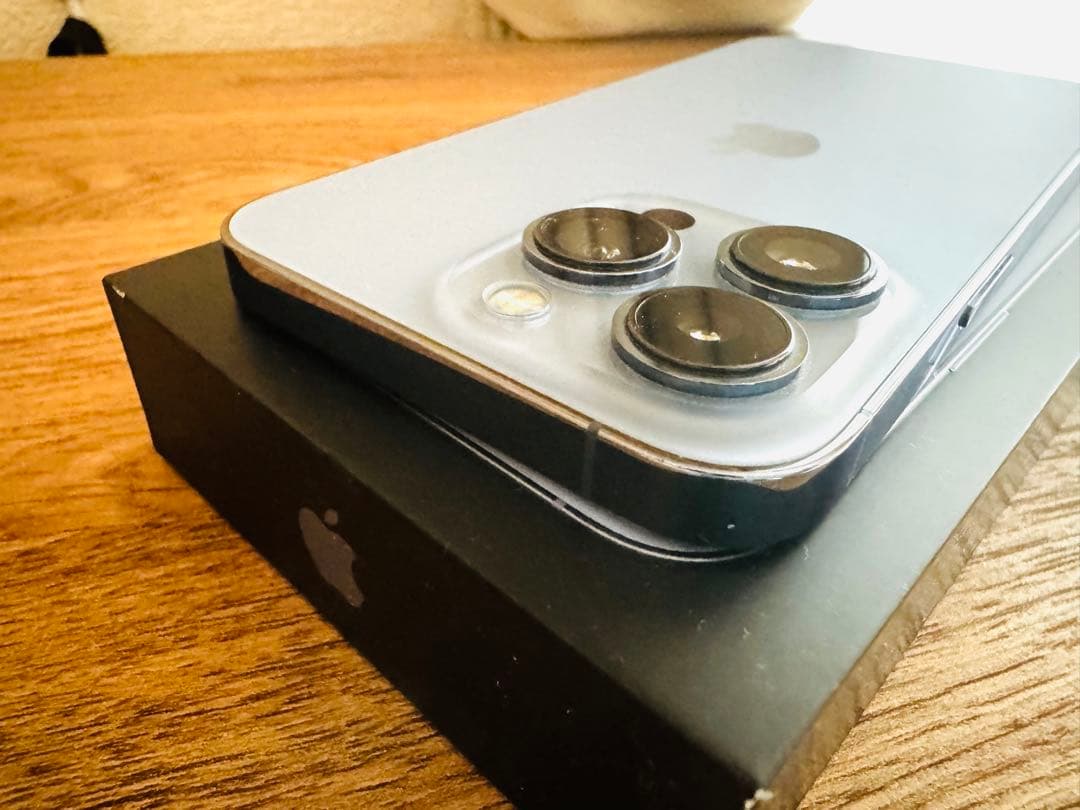 【美品・Apple点検済】iPhone13 Pro 128GB ブルー 海外製