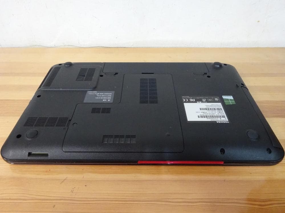 東芝 ノートパソコン dynabook T552/58GR/中古特価良品
