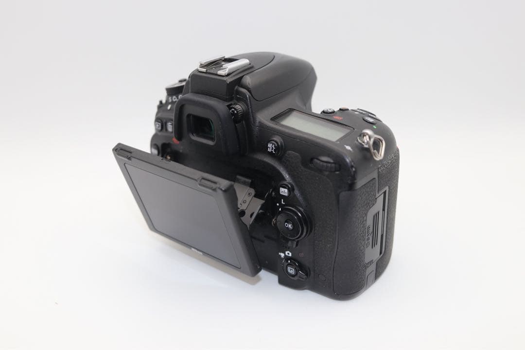 ☆難あり【NIKON】D750 ボディ ニコン