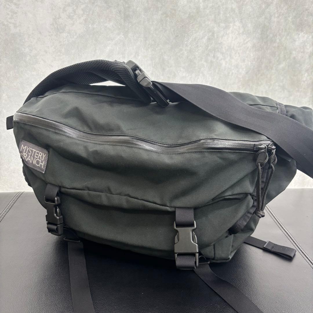 MYSTERY RANCH メッセンジャーバッグ ショルダーバッグ インベーダー 楽天市場】MYSTERY RANCH ミステリーランチ INVADER インベーダー