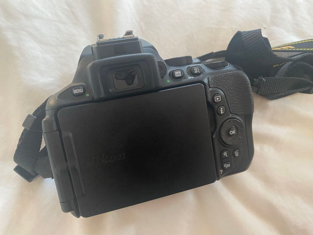 Nikon D5600 【故障部位あり】