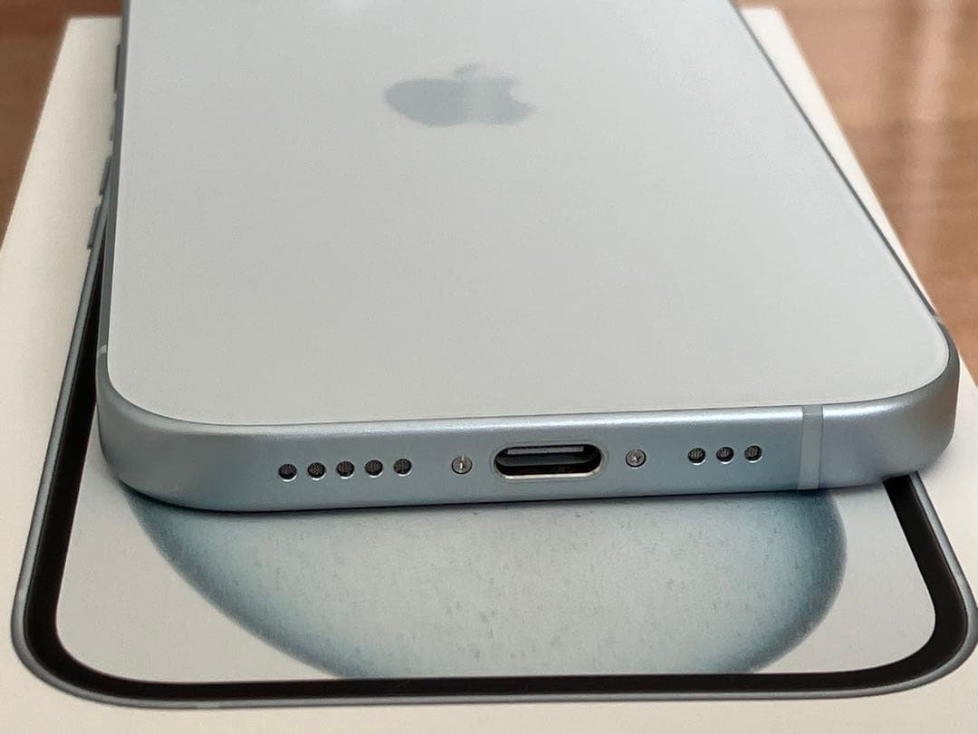 画面割れ iPhone15 本体 青 128GB iPhone 15 Apple