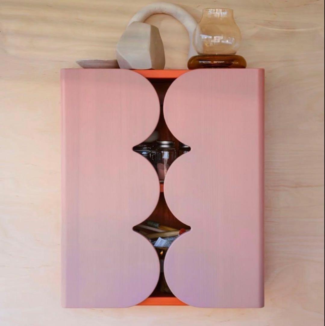 １０%OFF ⭐️新品未開封⭐️IKEA限定コレクションOMMJÄNGEオッミェンゲ OMMJÄNGE オッミェンゲ キャビネット 扉2/棚板1付き, ピンク オレンジ