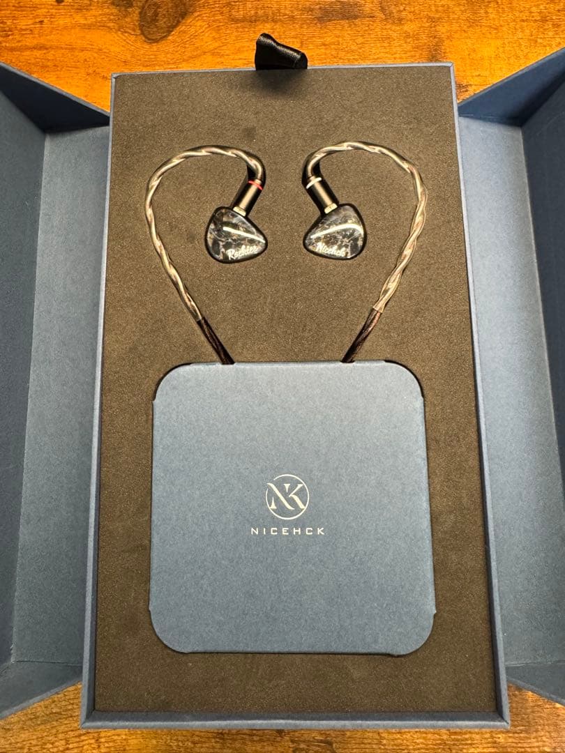 【美品・ほぼ新品】NICEHCK Rockies