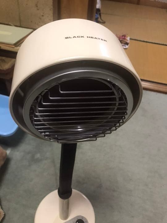 エリーレイ　ブラックヒーター