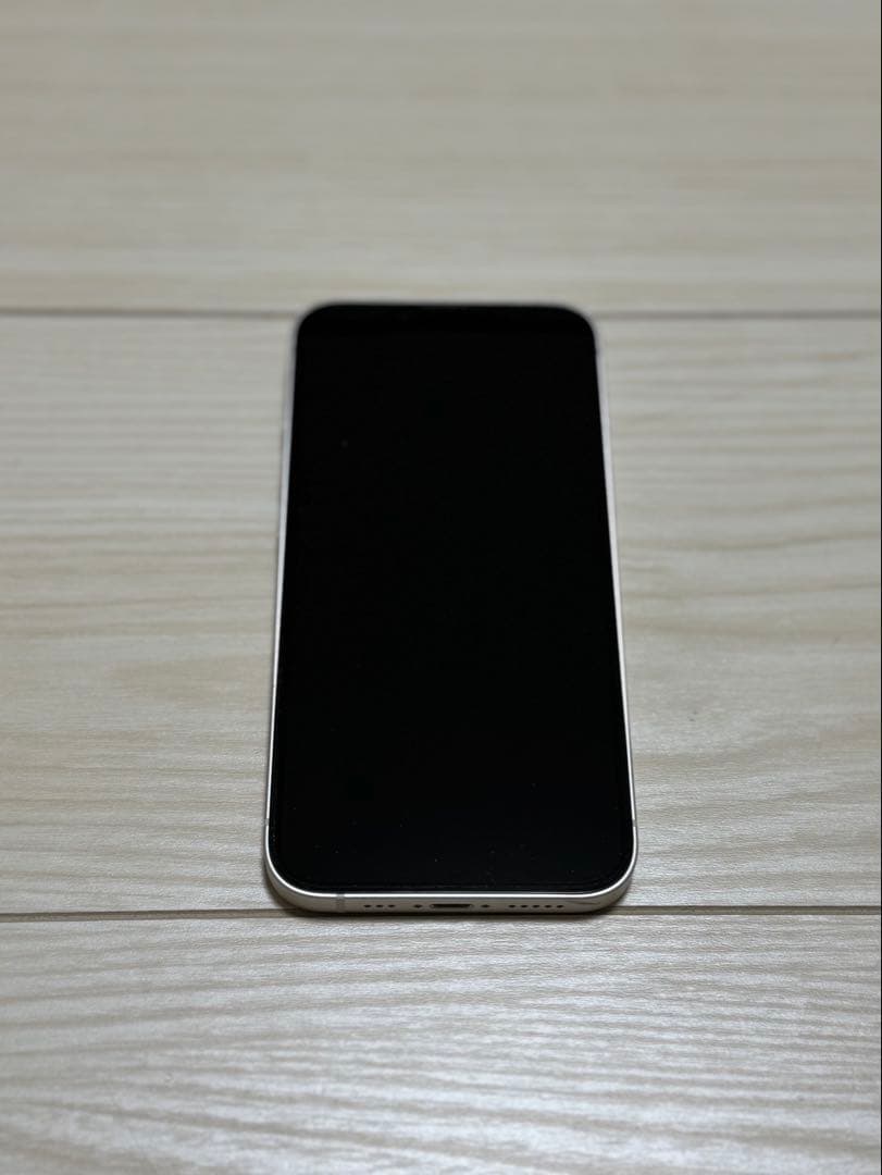 iPhone 14 本体　Apple