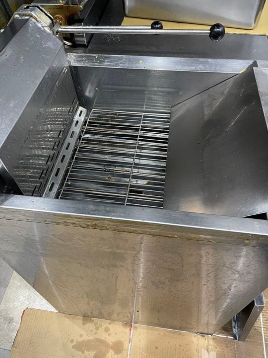 電気フライヤー