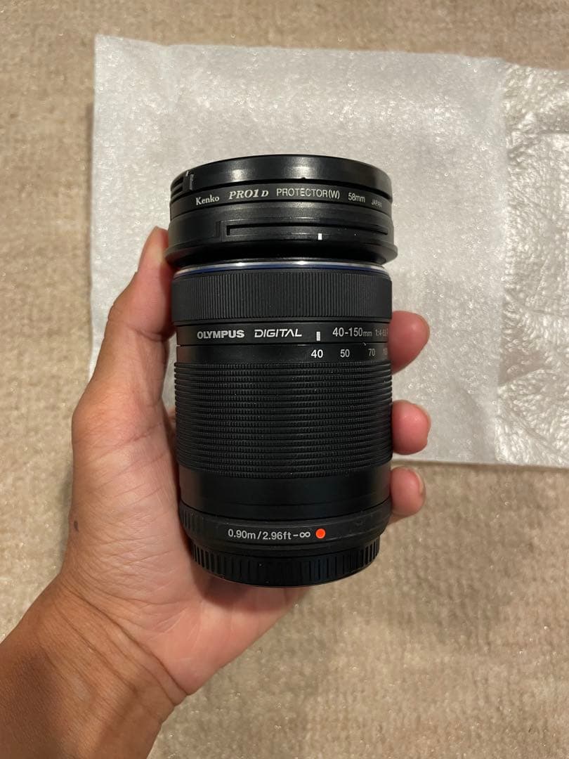 Olympus E-M10iii ミラーレス一眼本体とレンズ（今なら予備電池も）