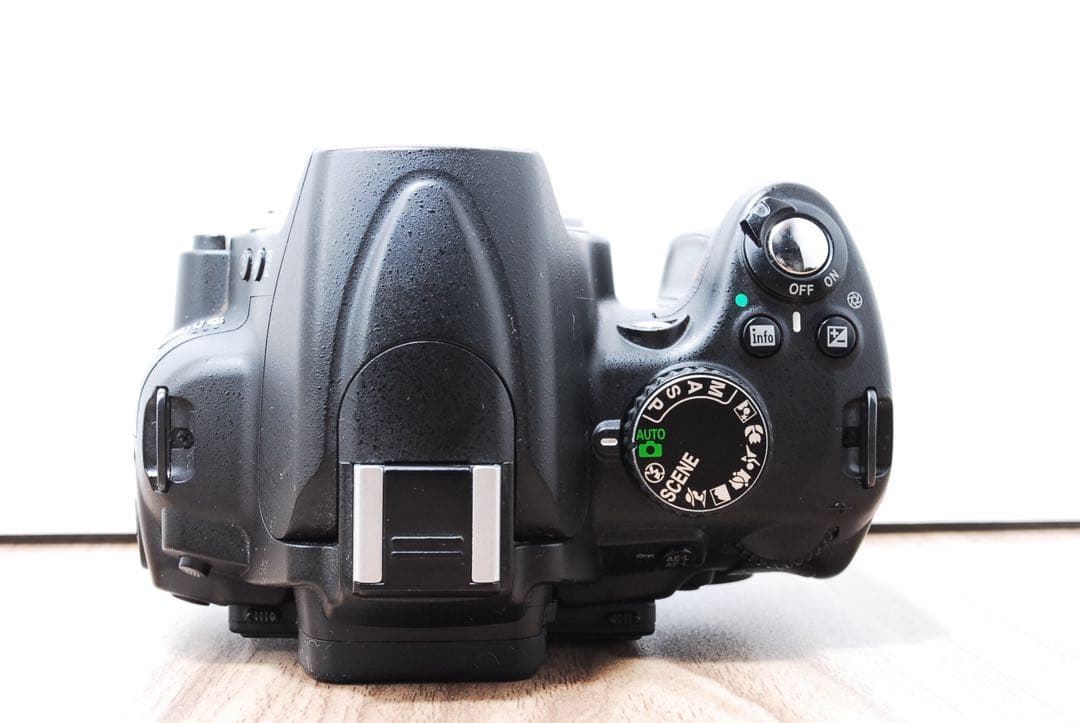 1/11限定価格✨❤️カメラ入門モデル❤️Nikon D5000 ダブルレンズセット