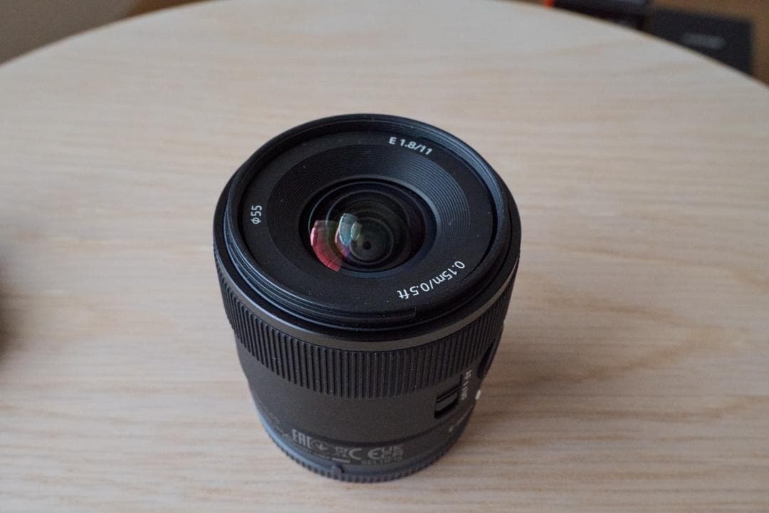 レンズ(単焦点) SONY SEL11F18