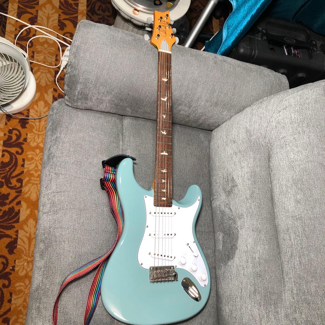 PRS SE Silver Sky(約3万円前後のUSA純正ロックペグに換装済) - メルカリ