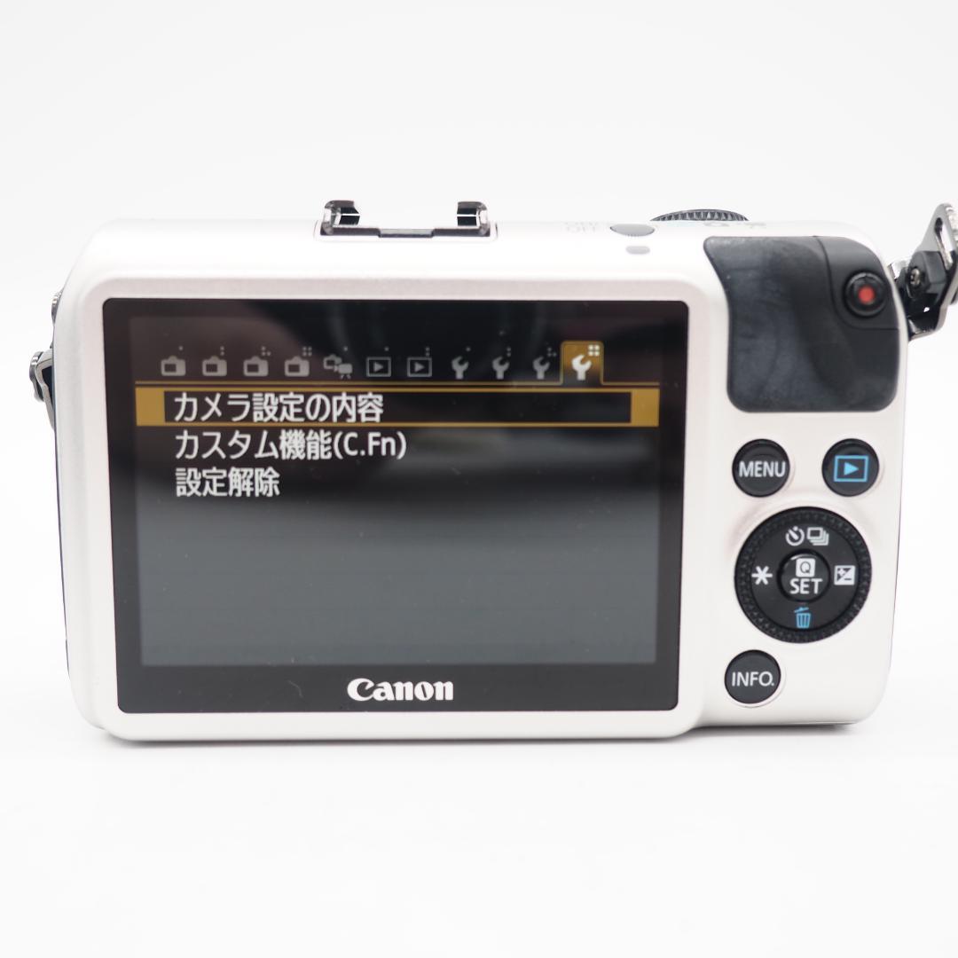 Canon ミラーレス一眼カメラ EOS M ボディ