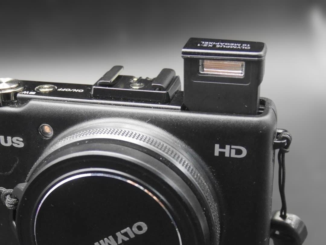 中古美品　OLYMPUS XZ-1 コンパクトデジカメ