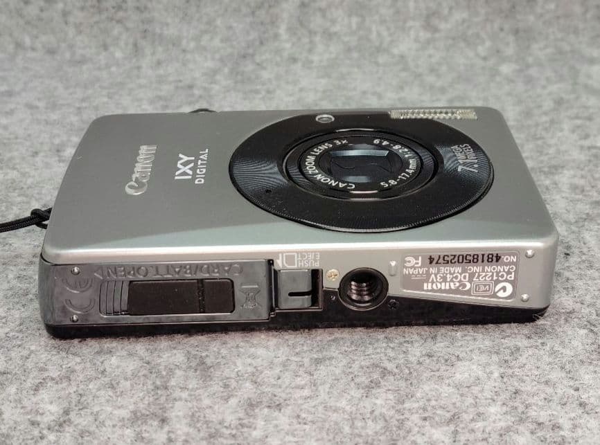 Canon IXY Digital ９０　　ＣＣＤモデル