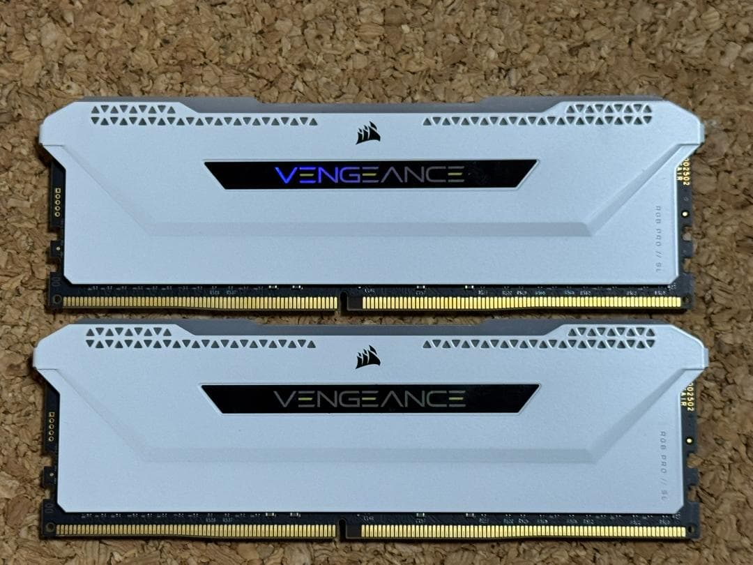 【中古】Corsair Vengeance RGB ProSL DDR4 32G