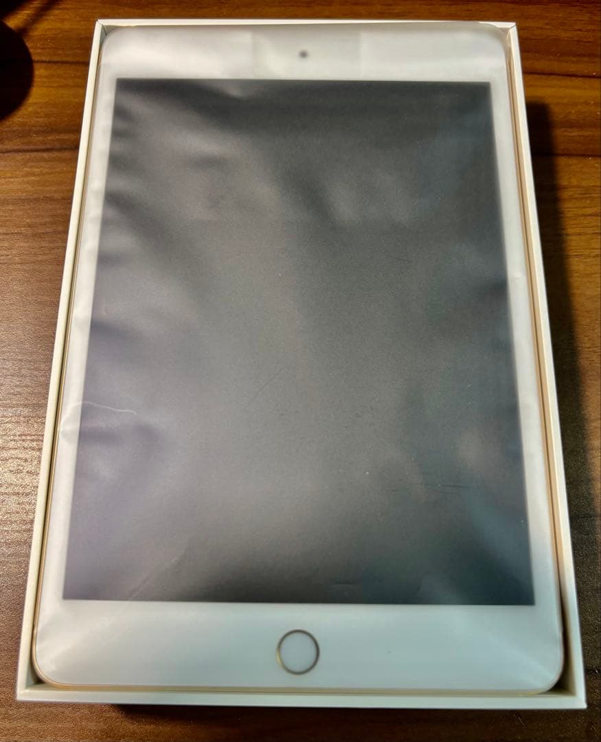 iPad mini 4 Wi-Fiモデル ゴールド 128GB