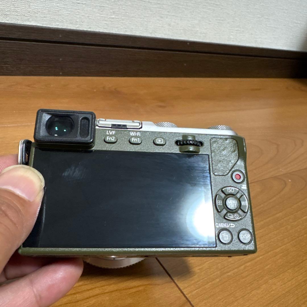 LUMIX DMC-GM5-G ボディ グリーン G 20mm f/1.7 付