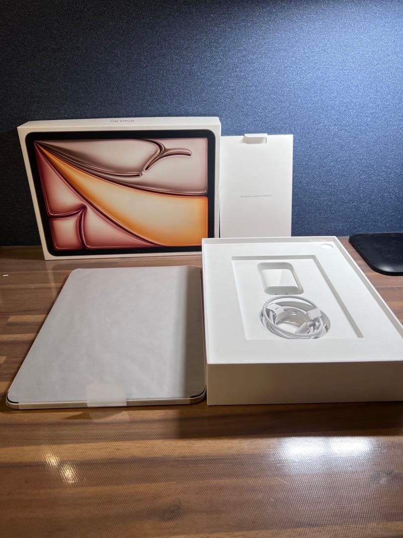 美品 iPad Air 11インチ M3 Wi-Fi 256GB 保証残有り