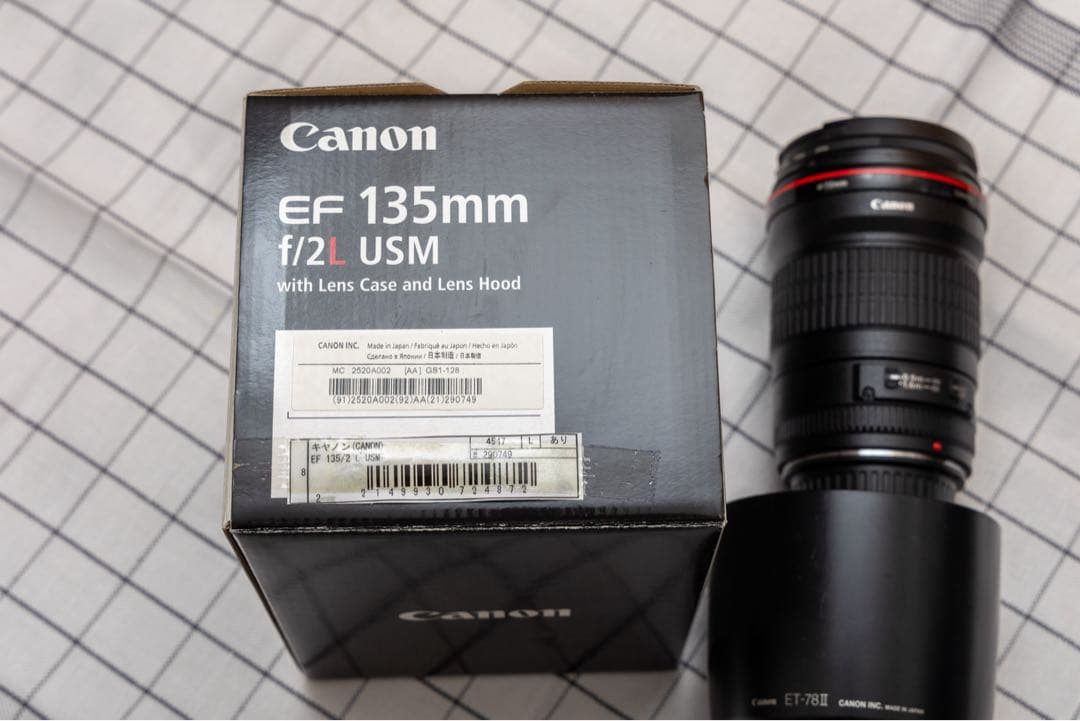 Canon EF135mm f/2L USM 純正フード、フィルター付き