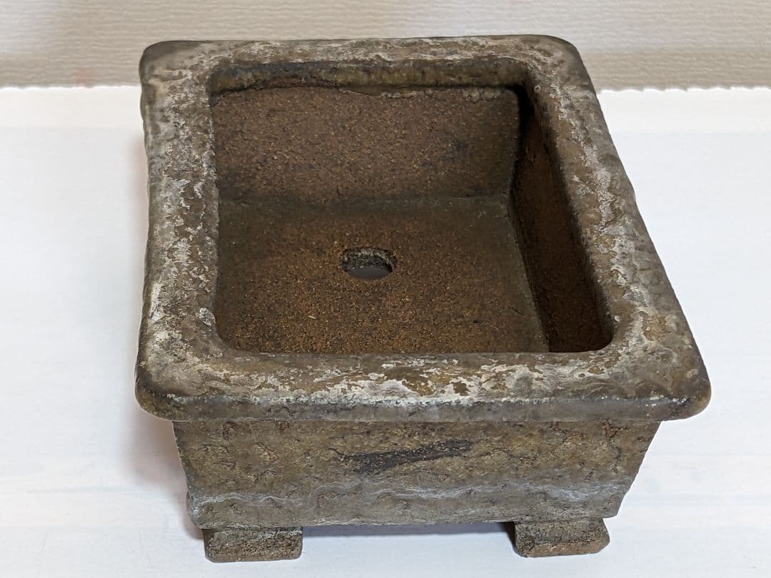 ♢小品盆栽鉢 辰山の釘彫り印 長方形四足ミニ盆栽鉢？中国 国内 古美術