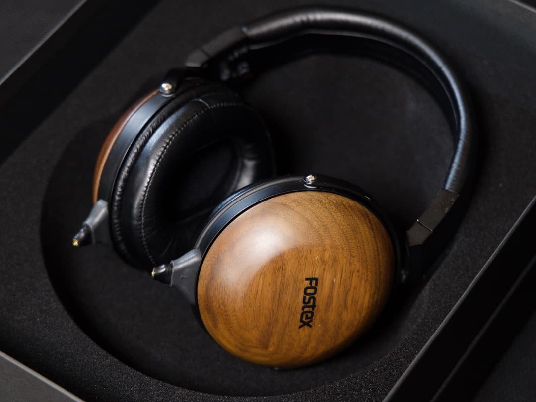 FOSTEX　TH610　ケーブルなし・MMCX変換コネクタ(E4UA製作品)