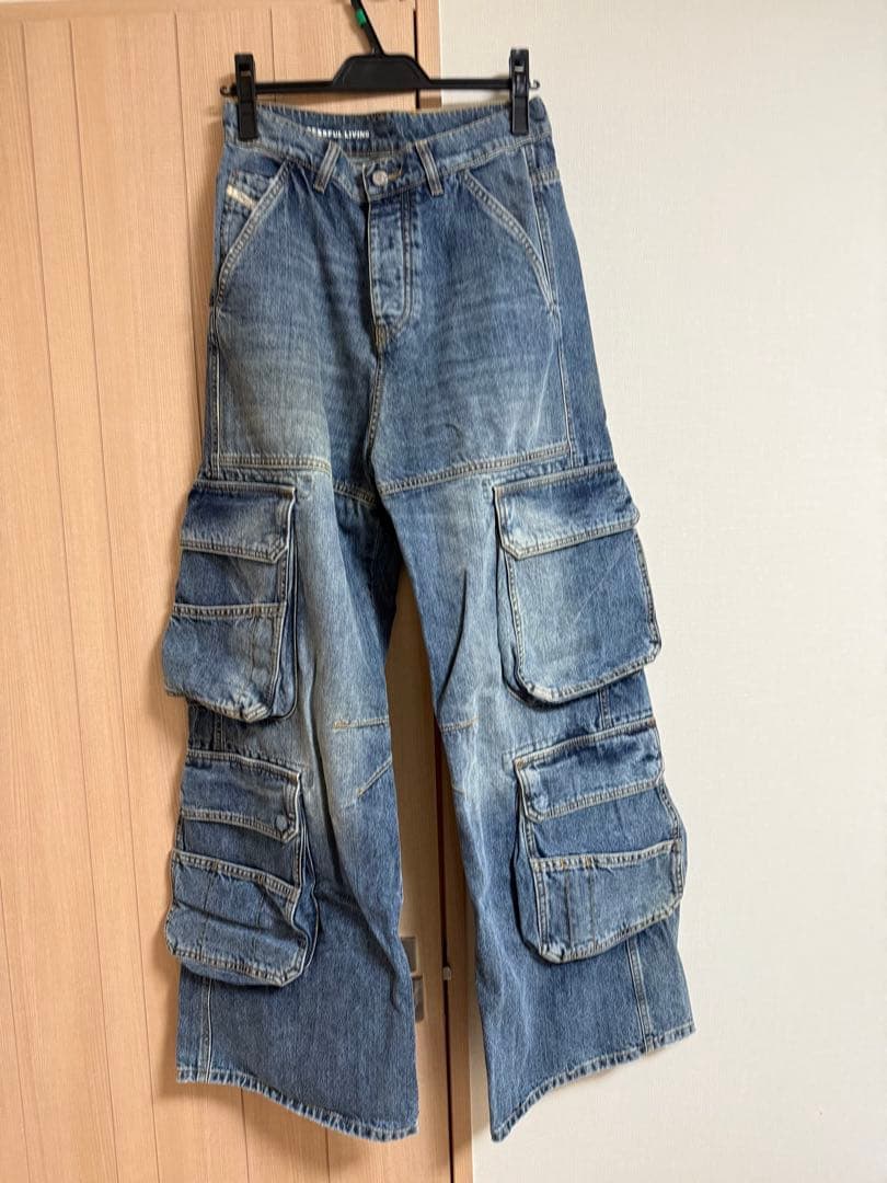 パンツ DIESEL Relaxed Jeans 1996 D-Sire 0nlax Diesel ウィメンズ デニム 1996 D-Sire ポケット付き カーゴ ジーンズ
