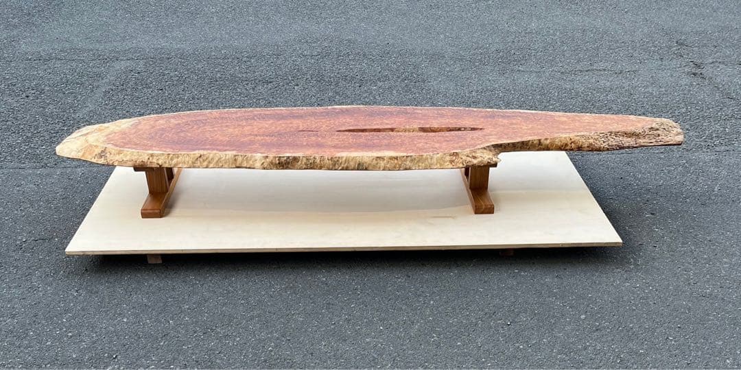 たのメル便] 天杉 漣杢(さざなみもく) ローテーブル 無垢材 新品未使用