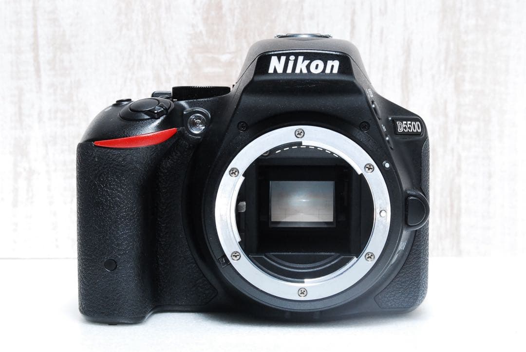 ✨Wi-Fi搭載機✨付属品多数✨すぐ使えるセット✨　NikonD5500