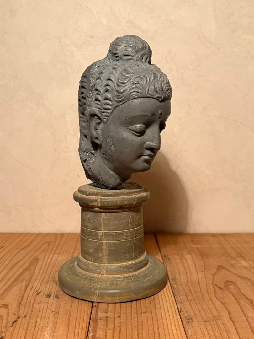 ガンダーラ仏頭 高評価商品 石仏 精巧レプリカ - メルカリ