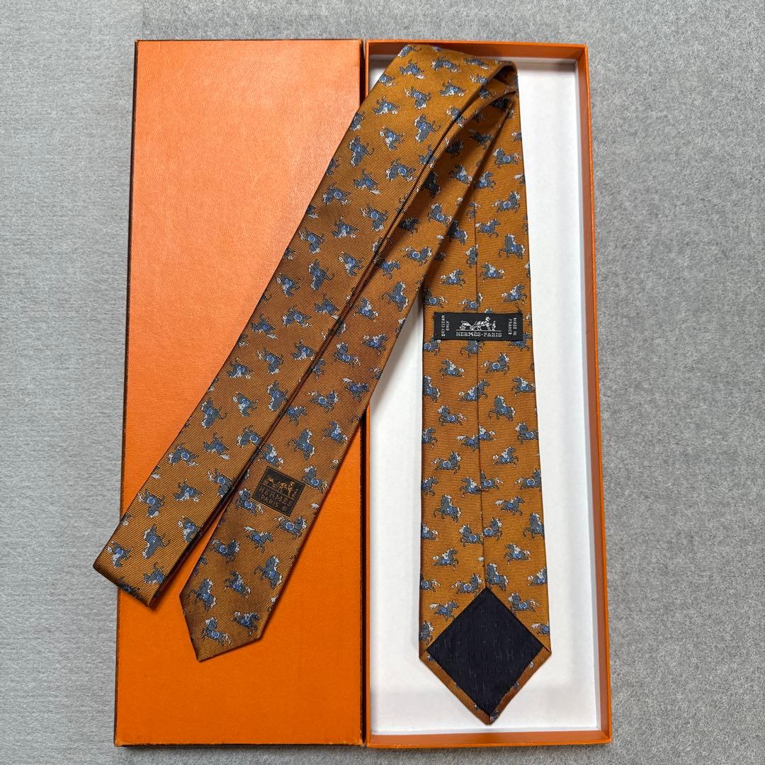 極美品 エルメス ネクタイ オレンジ 馬柄ホース シルクジャガード