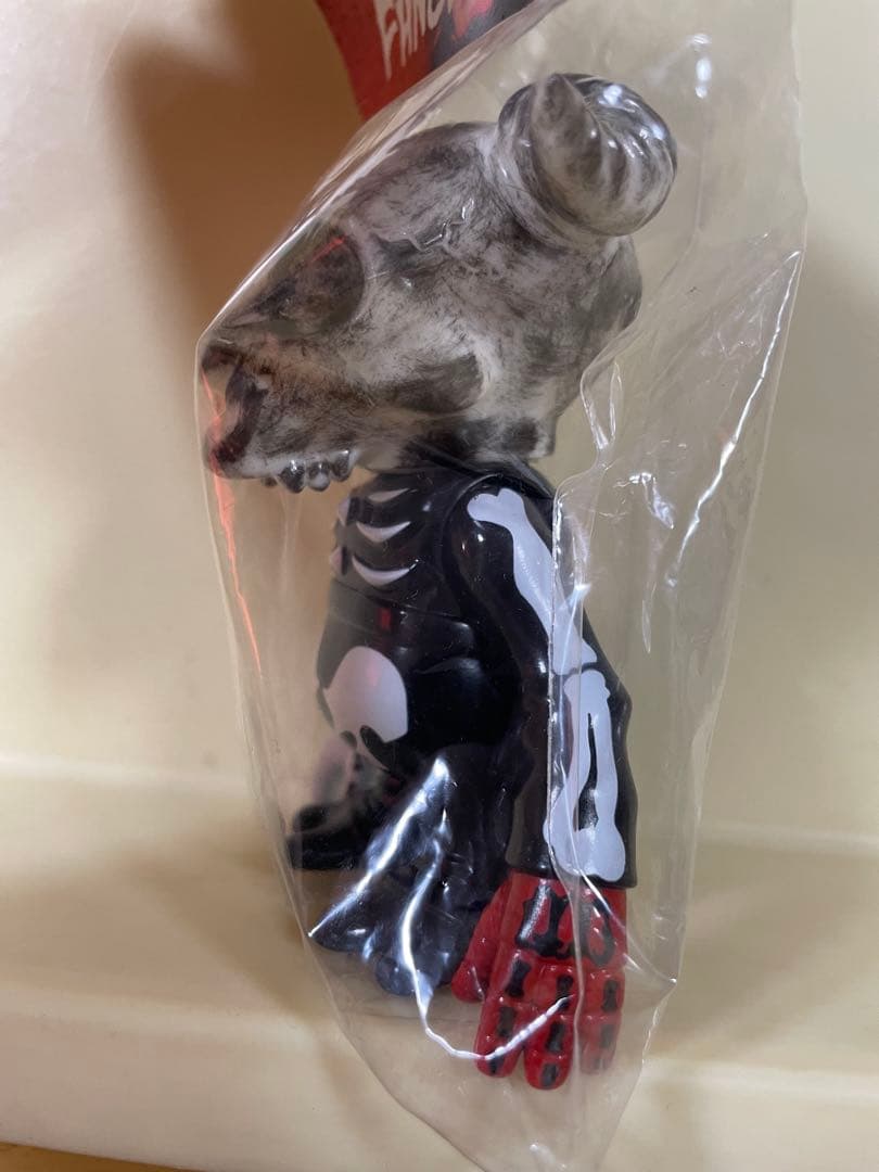 secretbase スカルBBM MAN FCクラブ限定品 シークレットベース - メルカリ